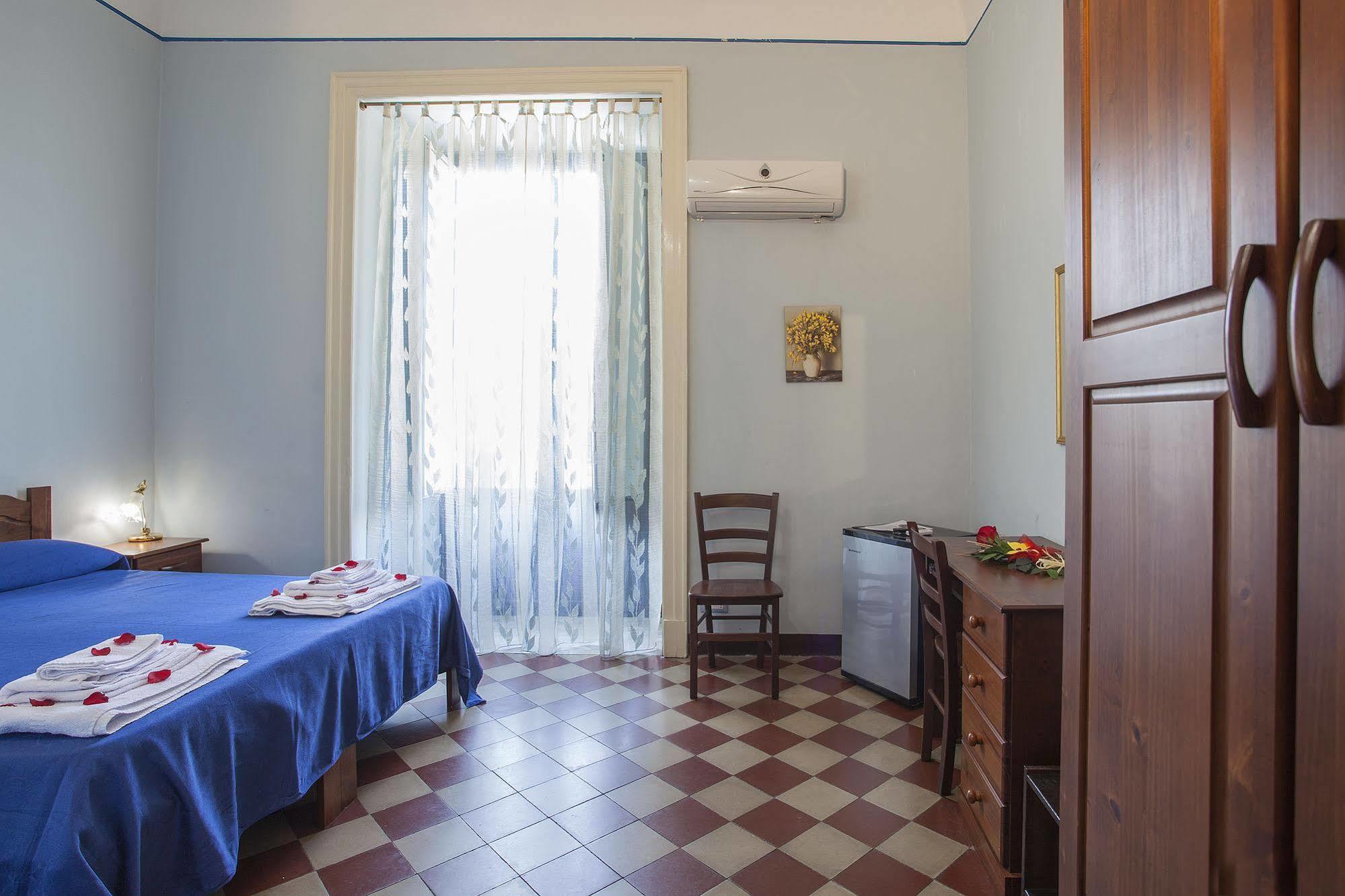 리포스토 Siciliaetnamare B&B 외부 사진